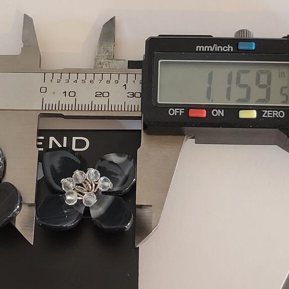 Trend Black Floral Statement Earrings with Clear Crystal Accents New on Card - Picture 3 of 5